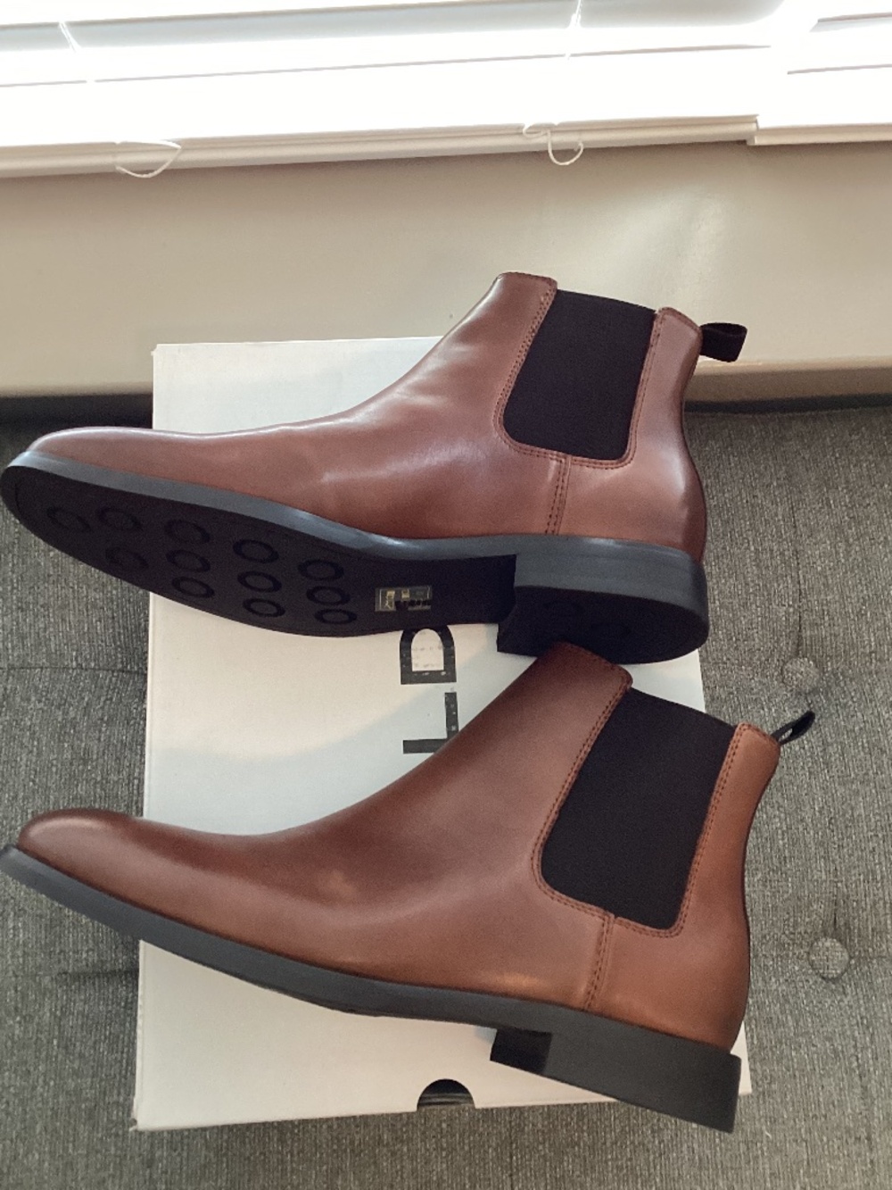 ALDO Langton Chelsea Boot, size 9
